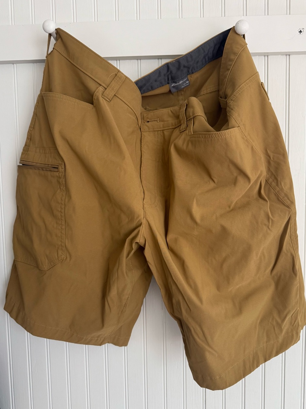 Eddie Bauer Men's Cargo Shorts - Brown size 40